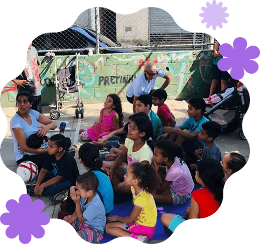 Imagem institucional decorada com moldura floral